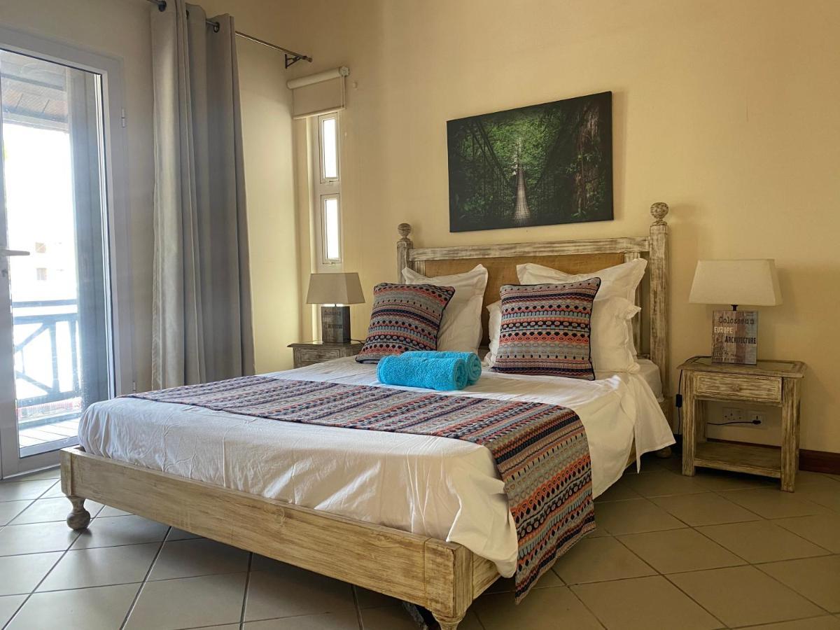 Grand Baie Seaview Penthouse Apartment Luaran gambar